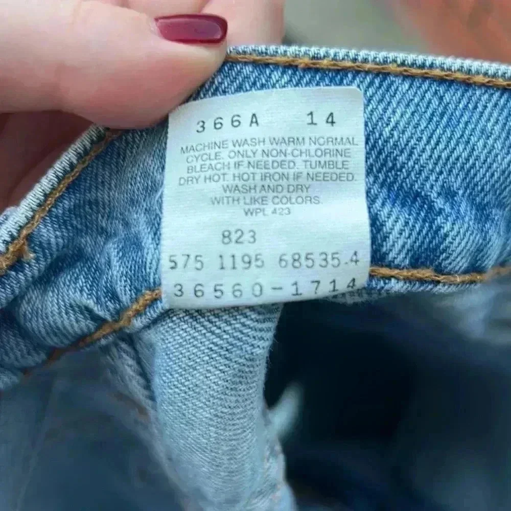 Vintage Levis orange label blue high rise shorts in size 30 - Picture 5 of 6